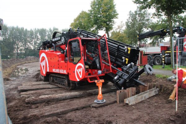 6 boringen met nieuwe Ditch Witch